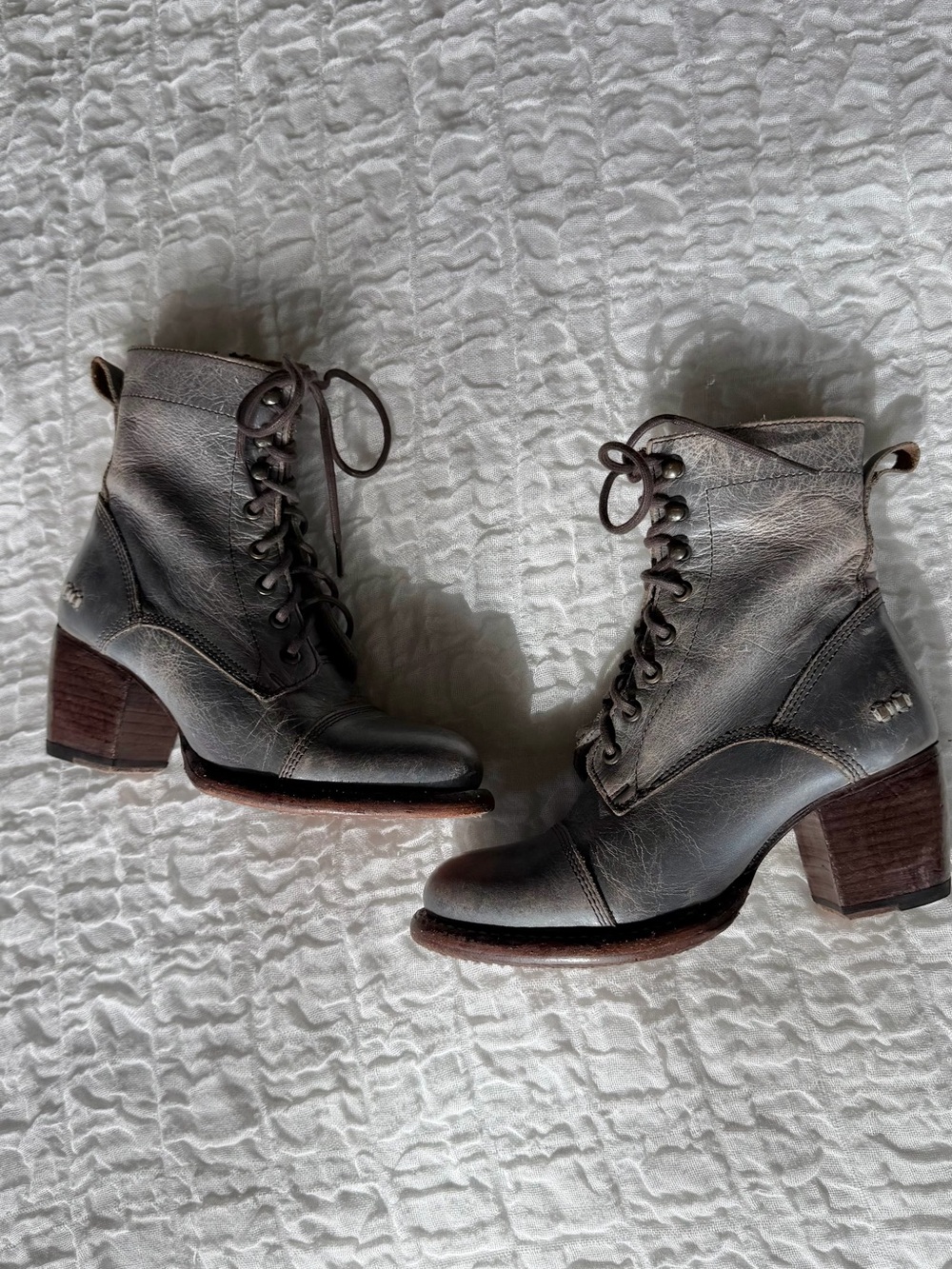 Bed Stu Judgement Lace Up Heeled Boots Grey Size 6.5 - Picture 3 of 13
